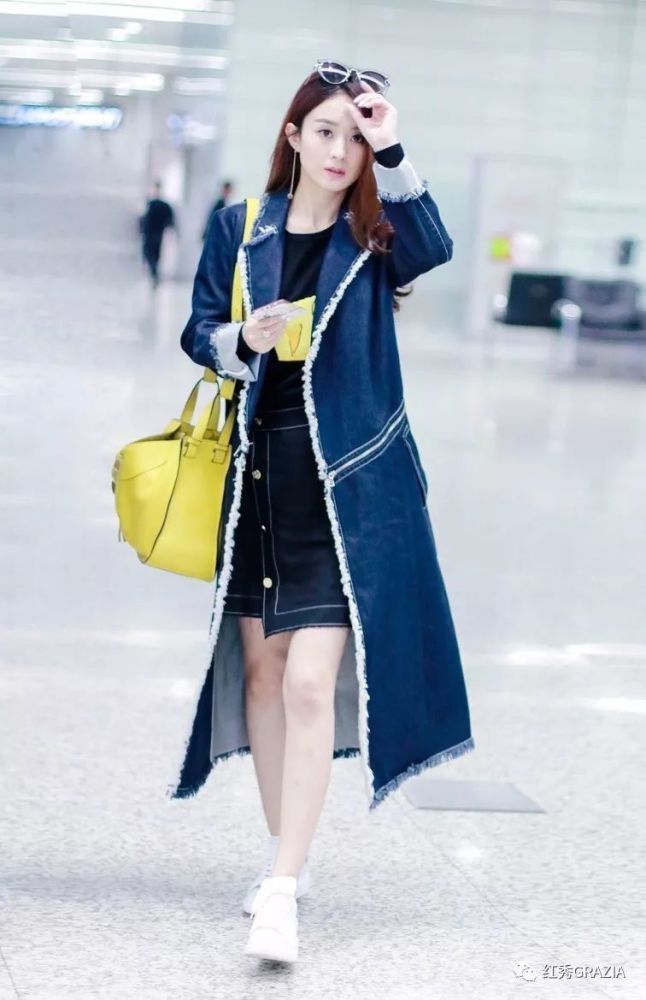 秋季最显瘦的穿法,外套长过裙!