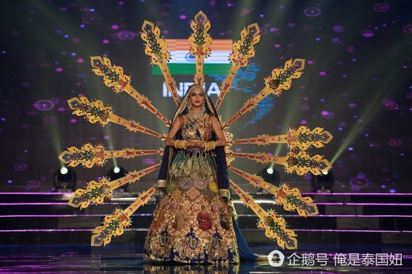 最美25国民族服饰大PK，东南亚和中国美女很亮眼（组图） - 11