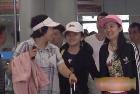 林妙可土气不好看了？路人镜头下无PS的她美的很脱俗！ - 4