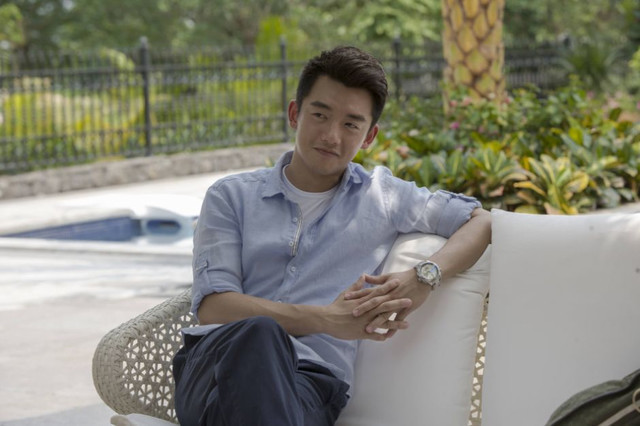 程晓玥取关郑恺是分手了?何穗的微博给出了答