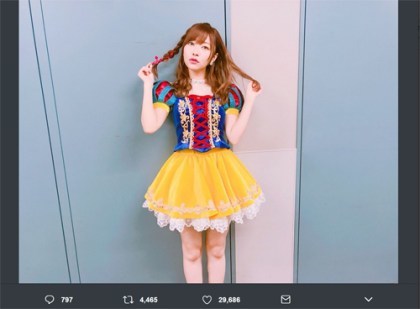 很带感！指皇COS白雪公主引发关注