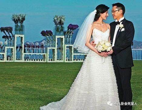 她是身家百亿名媛、何超琼闺蜜，因婚外情被男模盗几十万（组图） - 1
