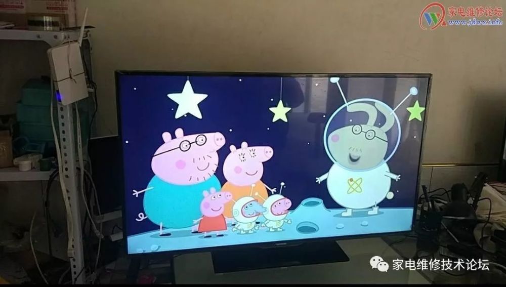 液晶电视LED49C1000N二次开机亮一下黑屏,