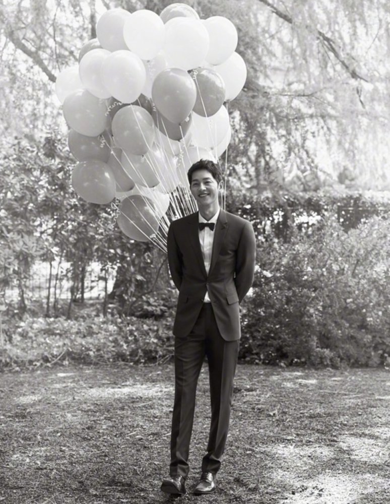 宋仲基爸爸婚礼祝词逗笑宾客:双宋夫妻很会赚