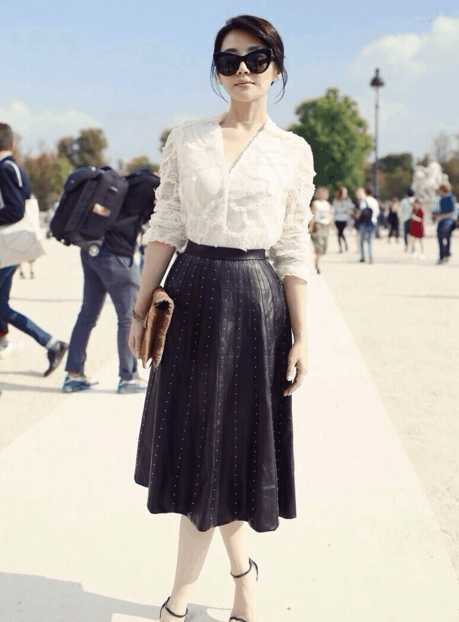 48岁许晴活动未修照片,网友:和电视上看到的反