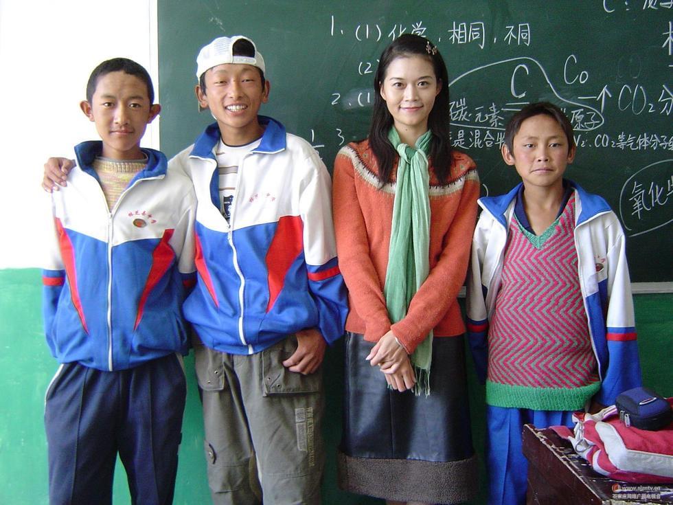 美女博士弃百万年薪上航母当军官