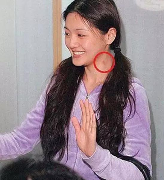 唐嫣脖子上被晋哥种了草莓,刘恺威的吻痕十有