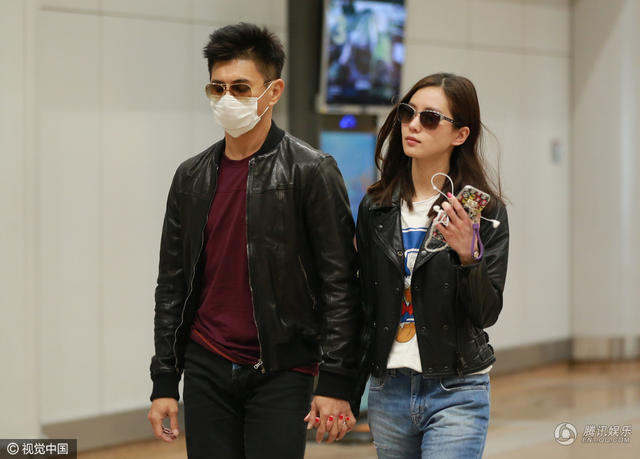 吴奇隆刘诗诗大婚后牵手返京