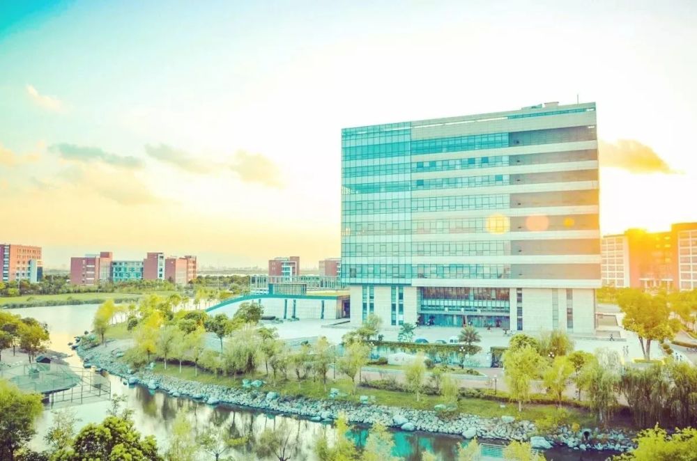 上海高校最美图书馆大比拼 快看看有没有你学