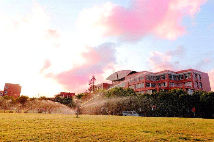 上海高校最美图书馆大比拼 快看看有没有你学