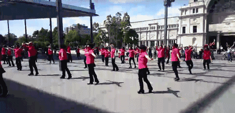 中国大妈:健身不如跳舞,不如跳广场舞