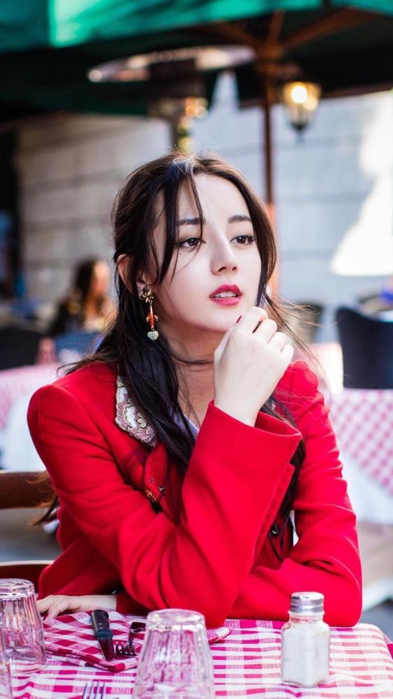 迪丽热巴·精美壁纸:天生丽质的小仙女,女神范尽显高级感!
