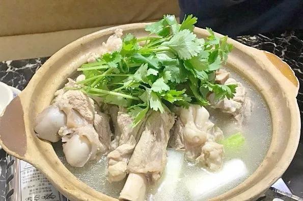 在上海吃什么被烫一口 越烫还越来越想吃?