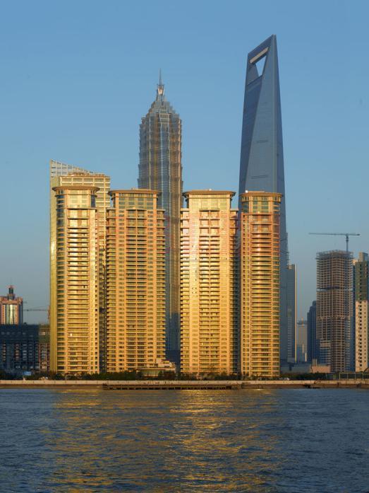 地处上海市浦东新区花园石桥路28弄的世界顶尖豪宅汤臣一品.