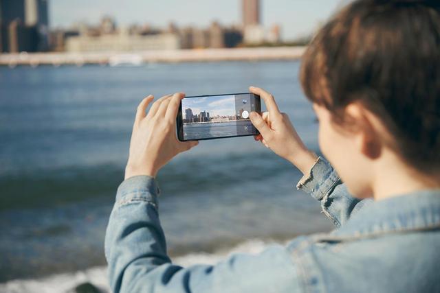 荣耀V10和一加5T很难选?运行内存是关键