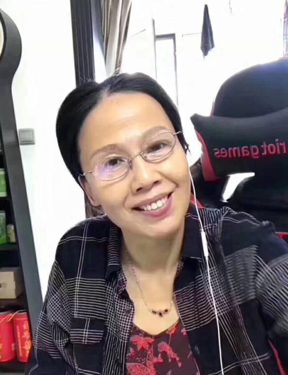 赵本山搭档李大美病逝 儿子红孩发微博让人泪目