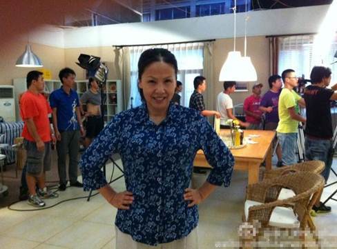 赵本山搭档李大美病逝 儿子红孩发微博让人泪目