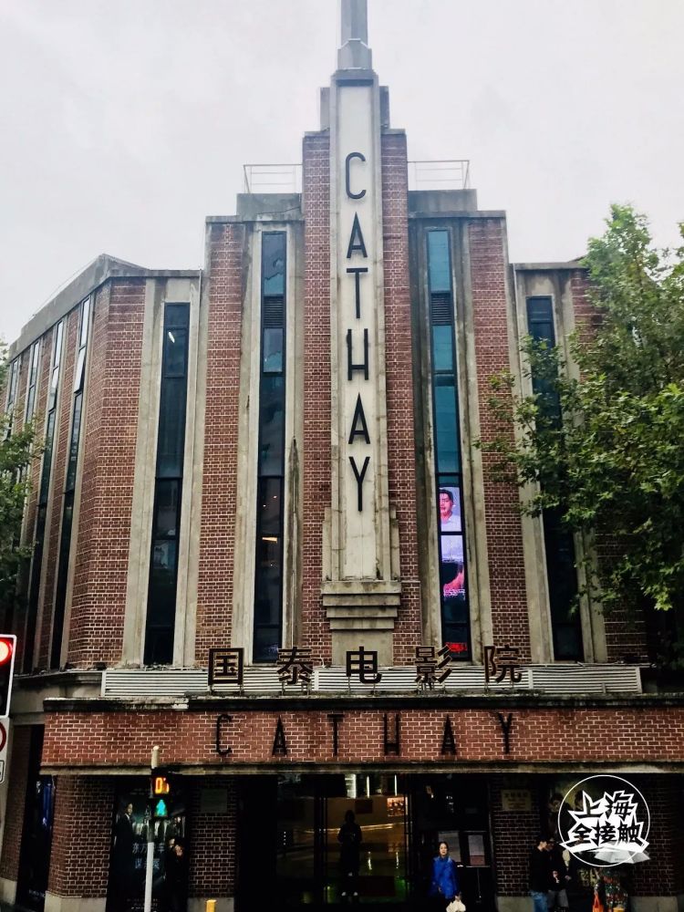 不走断腿就能欣赏上海美景的双层巴士 你坐过