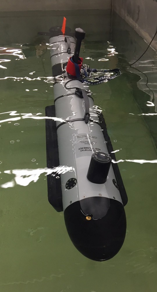 12d (deep) uuv )和三台伊娃580型无人水下航行器(iver 580 uuv),这些