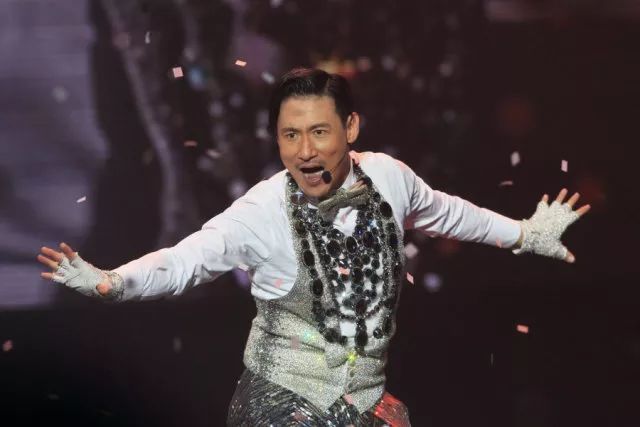 张学友演唱会第三次抓到逃犯 歌神成逃犯克星