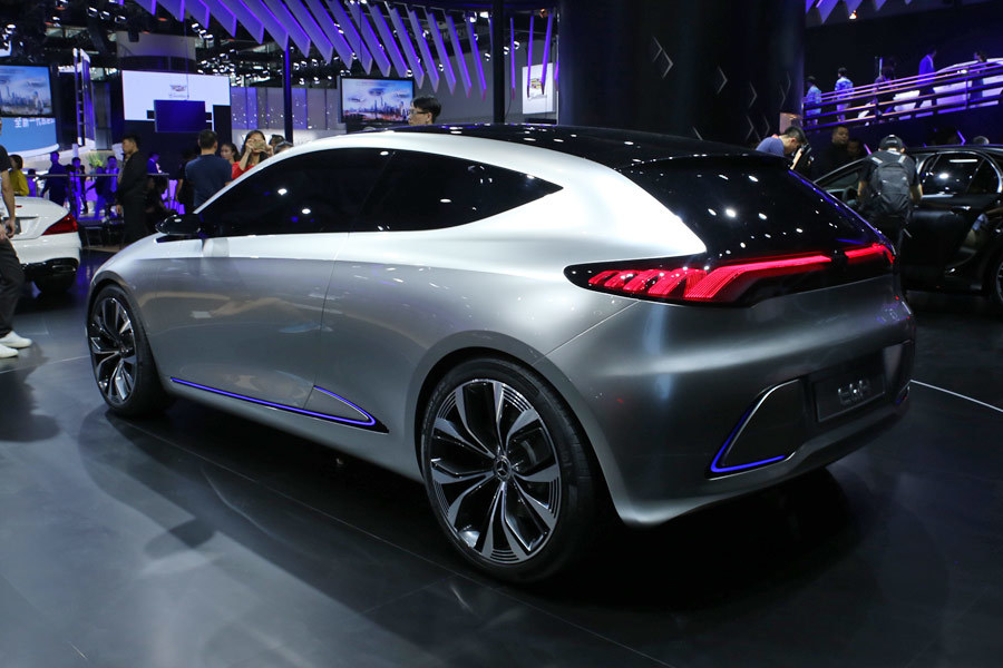 特斯拉报价2020款电动,特斯拉电动汽车价格表 比特斯拉还厉害!奔驰全新电动两厢轿车2020年正式投产