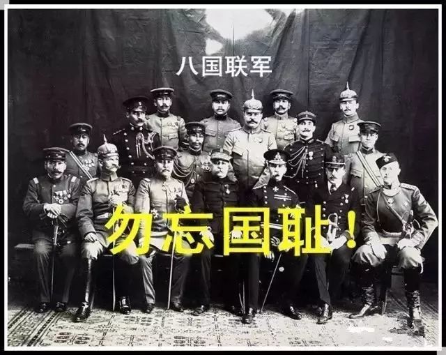 守护我们平安的不是圣诞老人,而是我们的人民