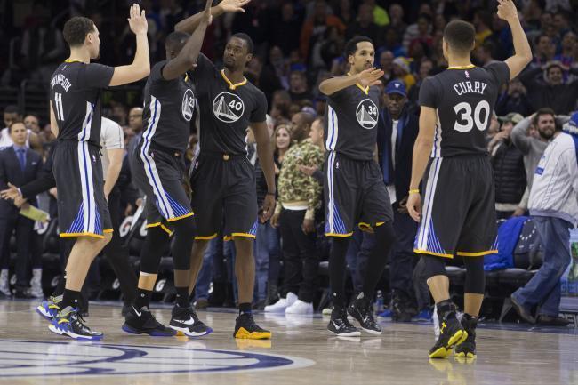 最强小个阵容:勇士领衔无火箭 骑士入榜_学生