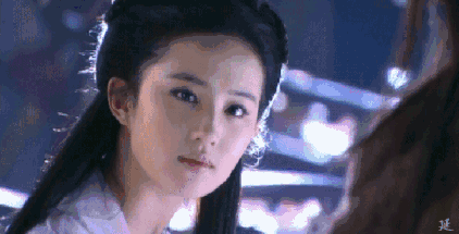 在很多网友眼中,真正的小龙女应该是刘德华版《神雕侠侣》中陈玉莲