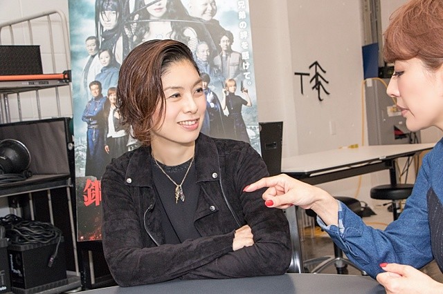 有意思！《钢炼》真人版服装师同爱德华声优对谈