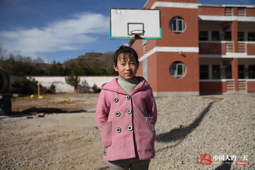 山区小学的摄影课:孩子们拍出了世界的奇妙