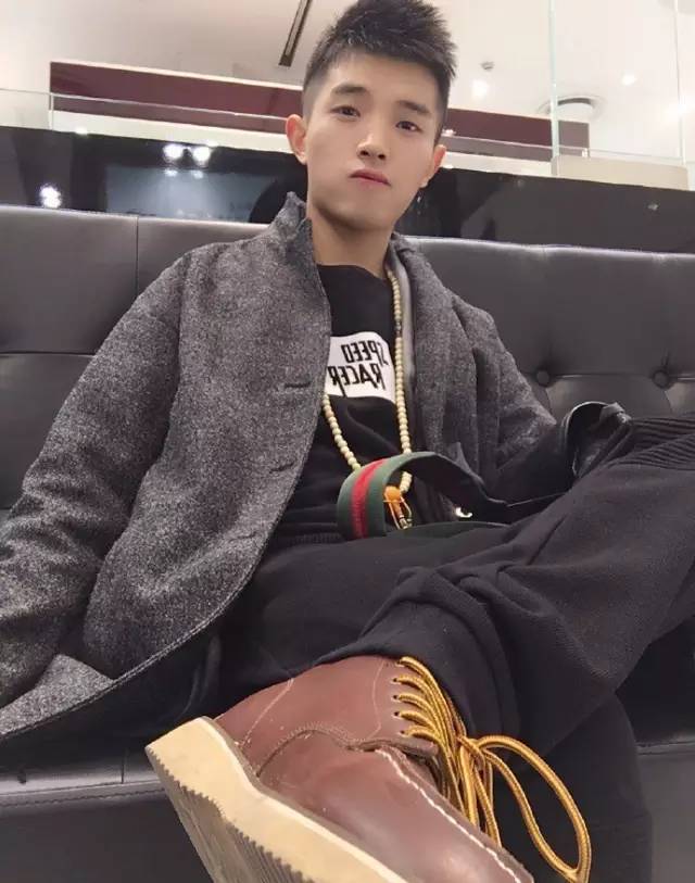 四川小虎,现在的他依然那么帅气