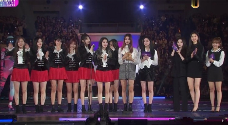 舞台尴尬、奖项分猪肉,MAMA日本场又被疯狂