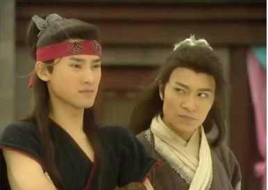 16年前李冰冰和任泉主演电视剧一脚定江山,那