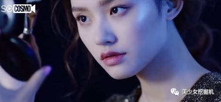 张天爱这组大片红衣美出新高度,林允的却被网