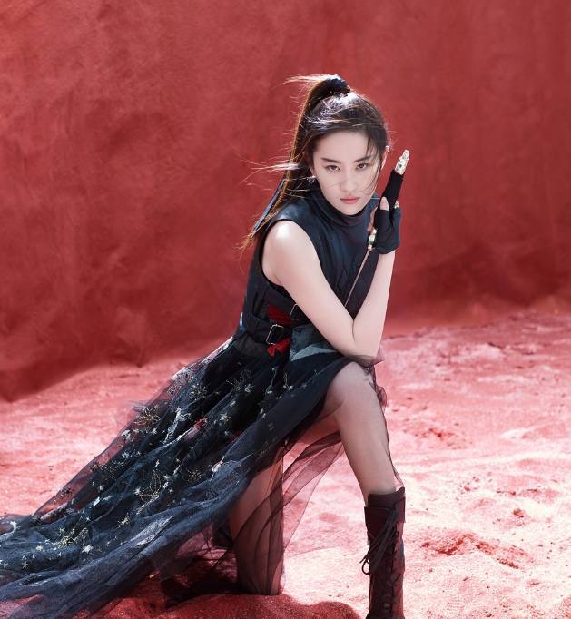 刘亦菲最新女侠写真 网友:这是《花木兰》的造