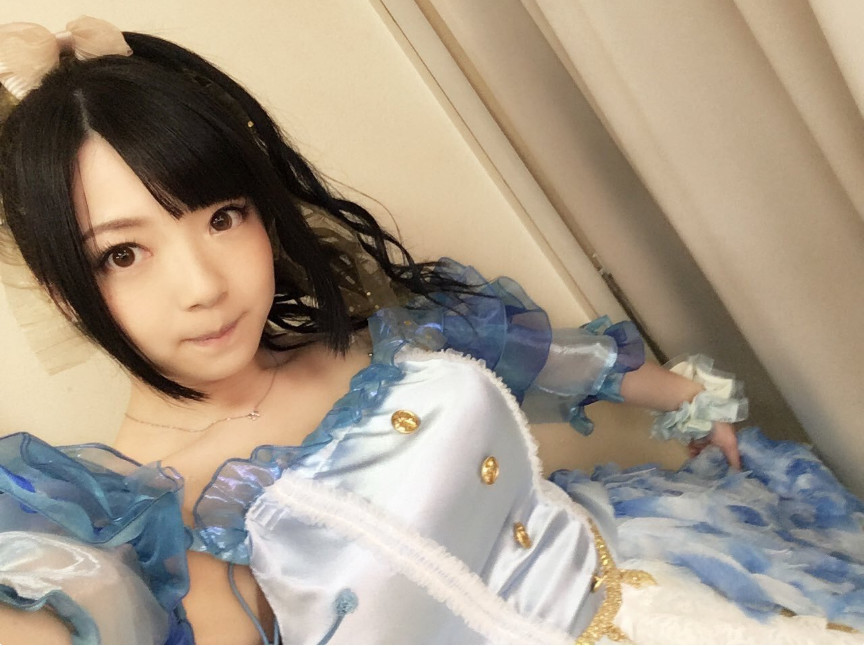 她曾唱《出包王女》OP 如今沦落女仆咖啡馆打工