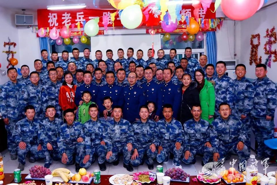 一次特别的茶话会,欢笑与泪水齐飞