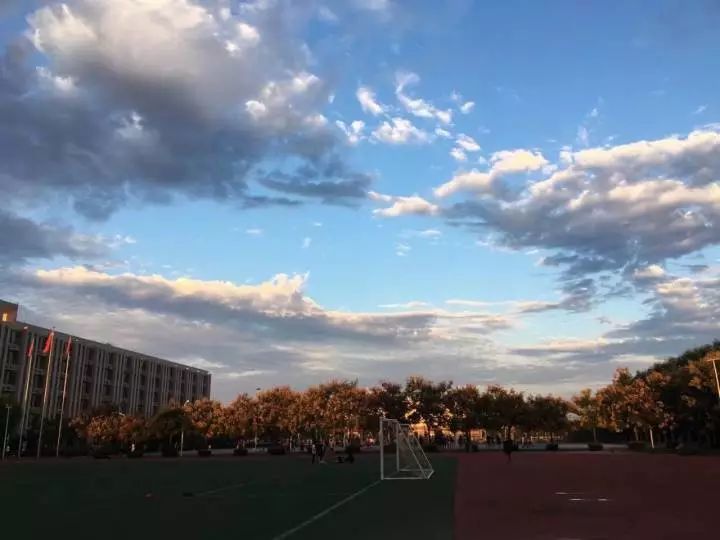 郑州工商学院荣获中国品牌知名度民办高校称