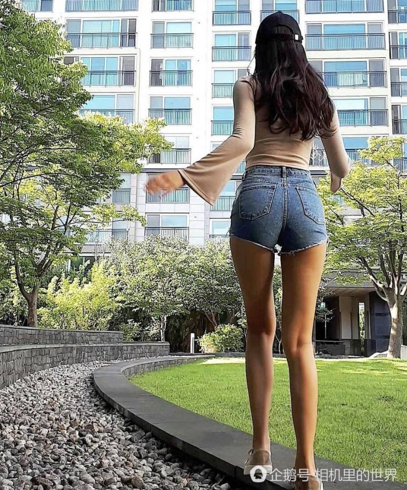 这样的背影够激励我一年!网友:万一是背影杀手呢?