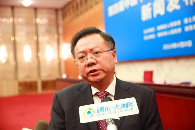 易鹏飞将矿博会打造成郴州产业转型的纽带