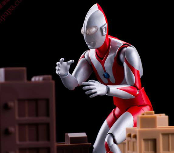 最丑奥特曼大排名,哪些造型最雷人?看到尤莉安