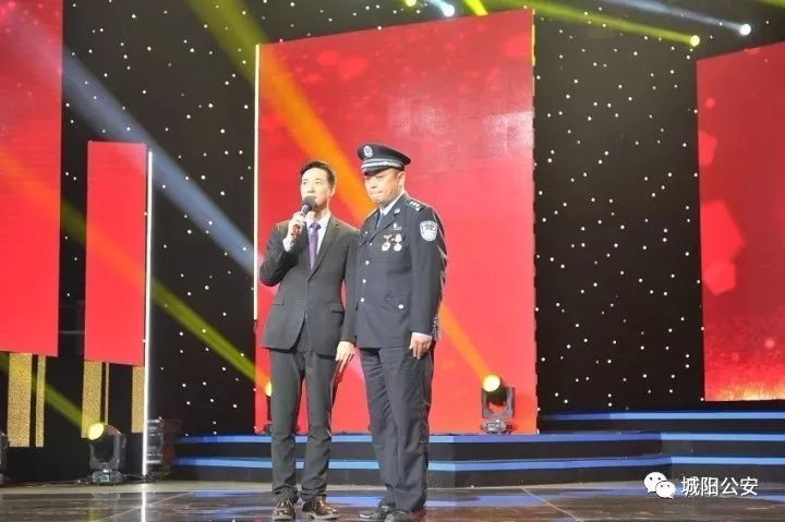 青岛市公安局隆重举行首届"青岛最美警察"发布仪式