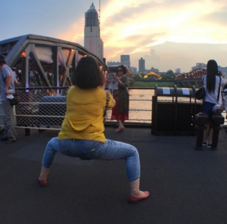 外公见义勇为抓小偷,2岁外孙被偷车贼碾压致死