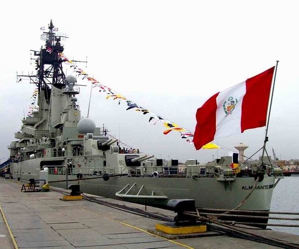 南美小国依靠韩国建万吨舰悲剧了!工期延误3年才开始海试