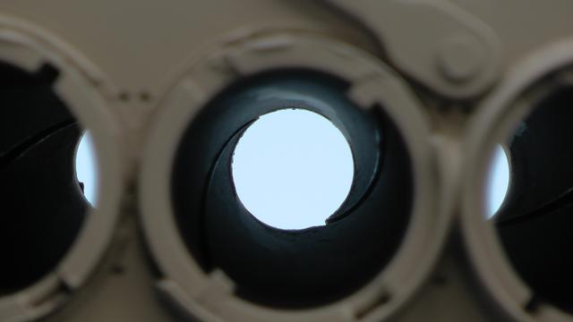 全球管数最多的火箭炮系统 两分钟打出240发炮弹