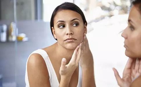 容易拉肚子、皮肤暗黄、油腻浮肿…来选一个适