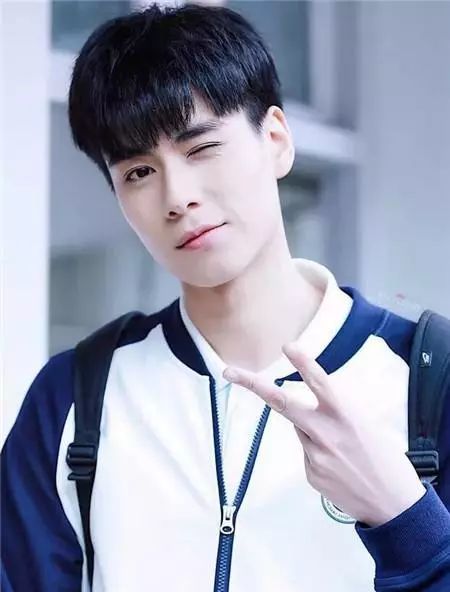 胡一天发展?鹿晗团队?杨幂黄轩合作?张翰花心