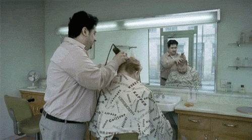 搞笑gif图:小明有好多的缺点,举个例子说:不举