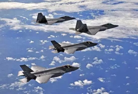 沈飞放大招,首次公开歼-31生产线,开足马力为谁