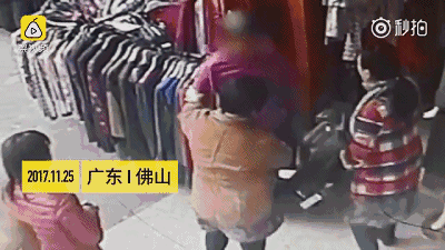 商家往往要等小贼都走了,才能察觉到商品被盗. 商家防盗手册 1.